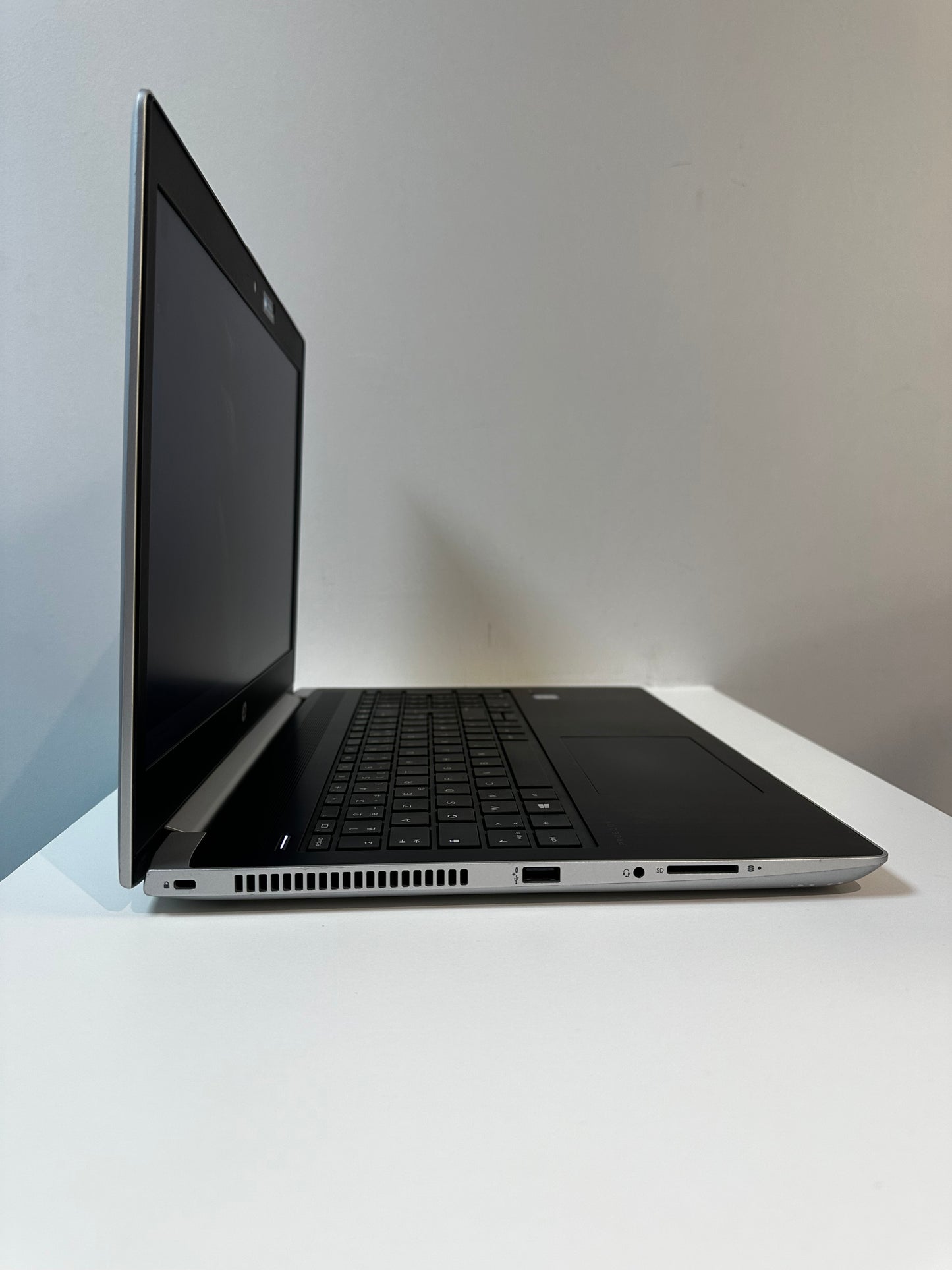 HP ProBook 450 G5 – i5 – 8Go RAM – SSD 500Go – Écran 15,6” – Windows 11 Pro
