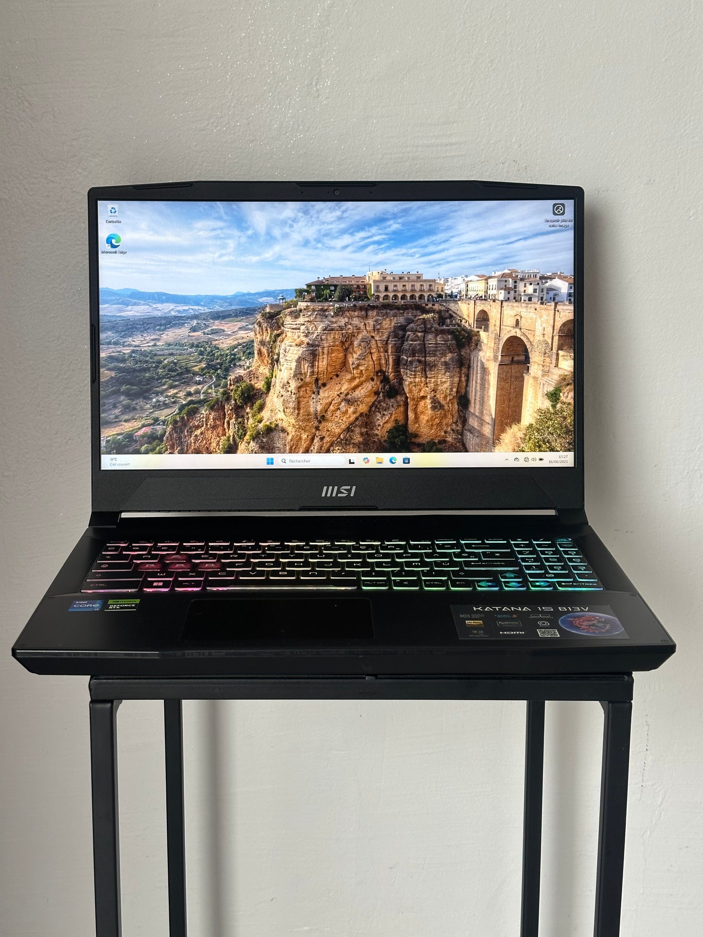 MSI Katana 15 B13VGH – i7 RTX 4070 – Écran 144Hz – 16Go DDR5 – 2x SSD 512Go – Windows 11