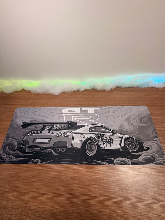Tapis de bureau XXL Gamer – Anime x Voiture de sport (800×300 mm) Antidérapant
